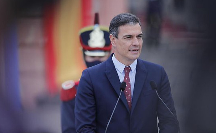 Pedro Sánchez adelanta a julio elecciones en España