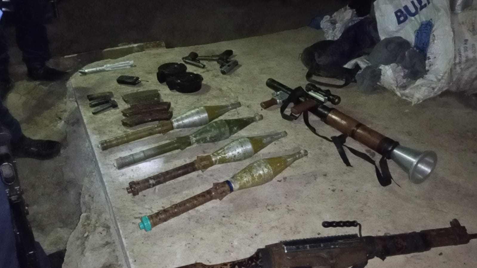 La ATF de EEUU recibirá información obtenida en libreta detallando arsenal de la pandilla 18 encontrado en operación “Soroguara II”