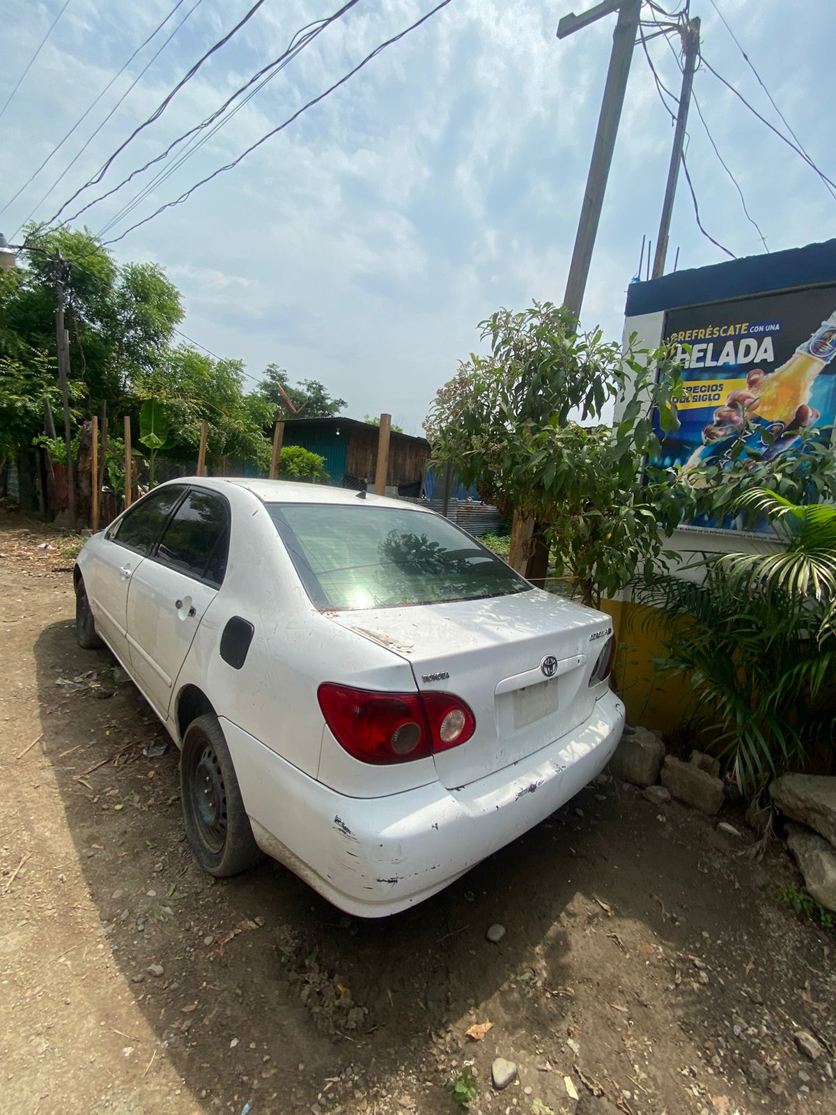 Funcionarios policiales recuperan vehículo con reporte de robo en Chamelecón
