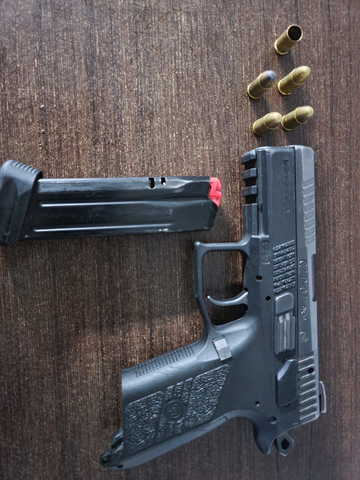 Detienen a ciudadano por el delito de porte ilegal de arma de fuego Detienen a ciudadano por el delito de porte ilegal de arma de fuego