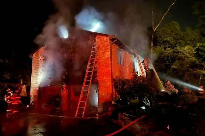 20 niños mueren en un incendio en una residencia estudiantil en Guyana 20 niños mueren en un incendio en una residencia estudiantil en Guyana