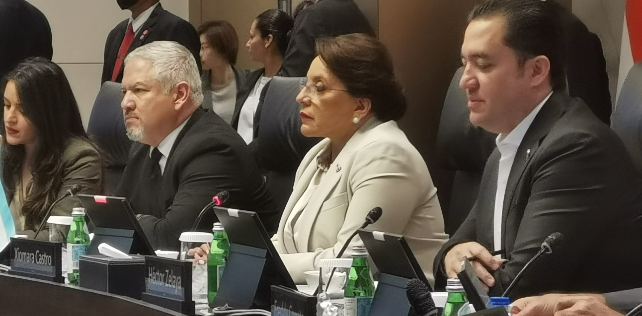 Honduras asegura ingreso al Banco de Desarrollo en reunión entre Castro y Rousseff