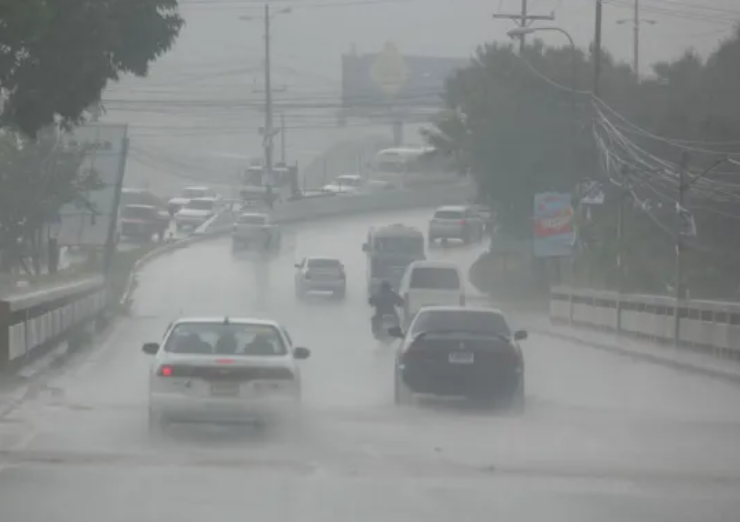 Copeco prevé lluvias con tormentas eléctricas para este lunes