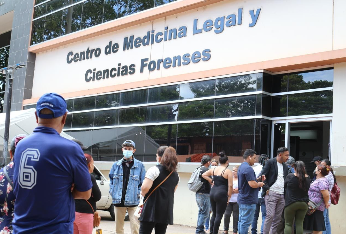 Medicina Forense entrega 15 cadáveres de reyerta ocurrida en PNFAS Medicina Forense entrega 15 cadáveres de reyerta ocurrida en PNFAS