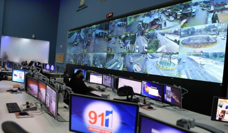 Empleados se toman instalaciones del 911 Empleados se toman instalaciones del 911