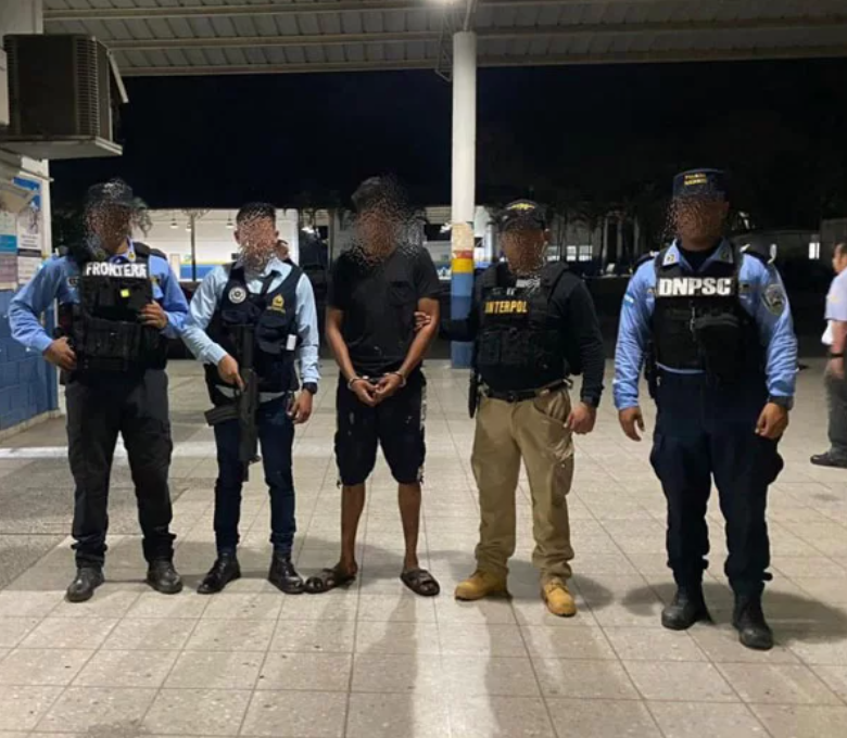 Policía nacional capturan a hombre vinculado a masacre ocurrida en 2015 en Santa Bárbara