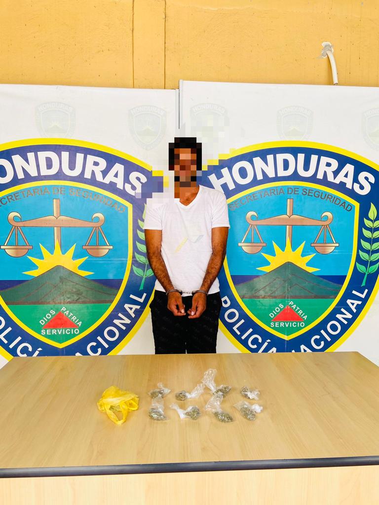 Arrestan a sujeto por el delito de tráfico de drogas Arrestan a sujeto por el delito de tráfico de drogas