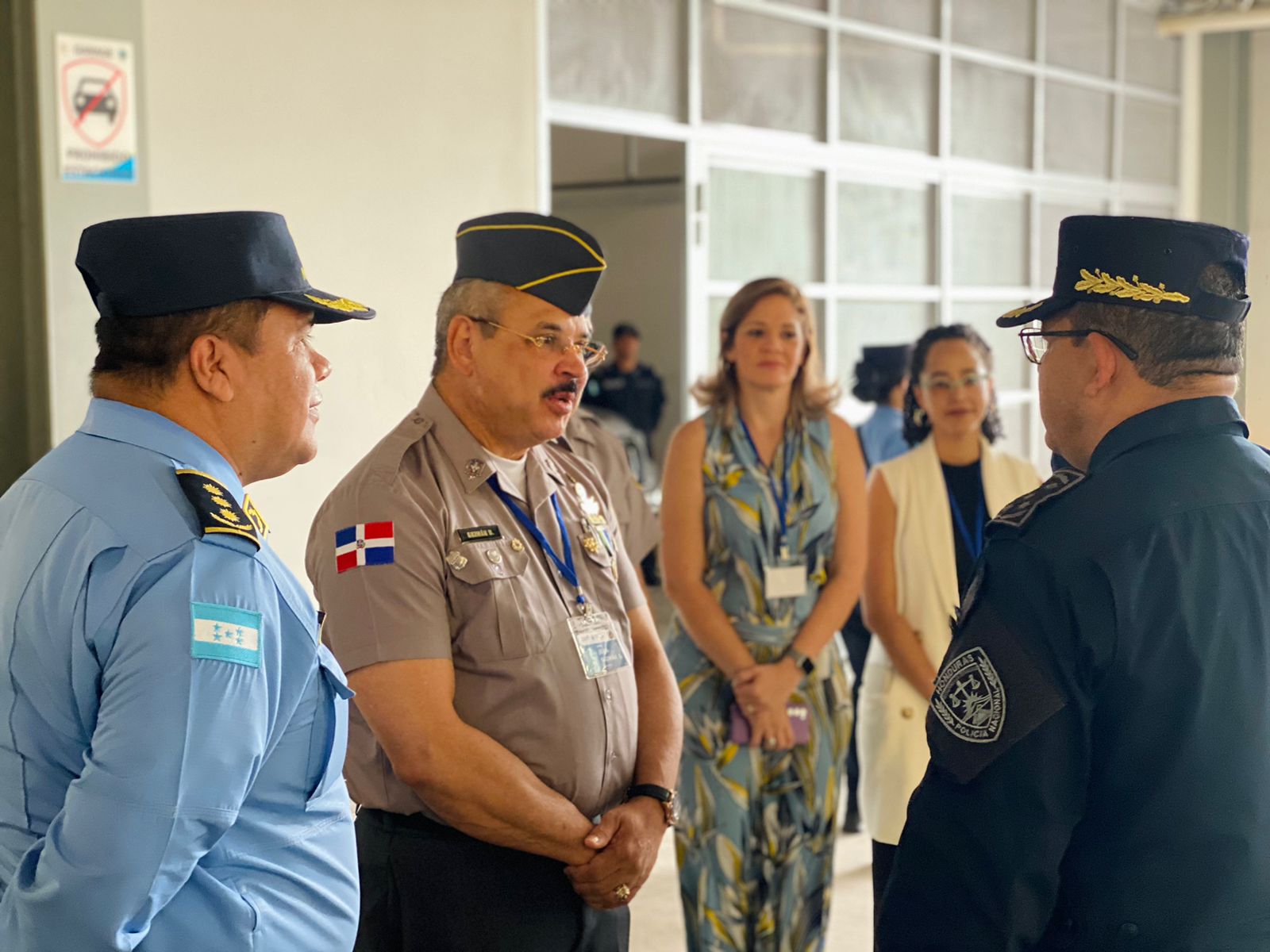 Comitiva Nacional de República Dominicana visita instalaciones de la Policía Nacional para fortalecer relaciones