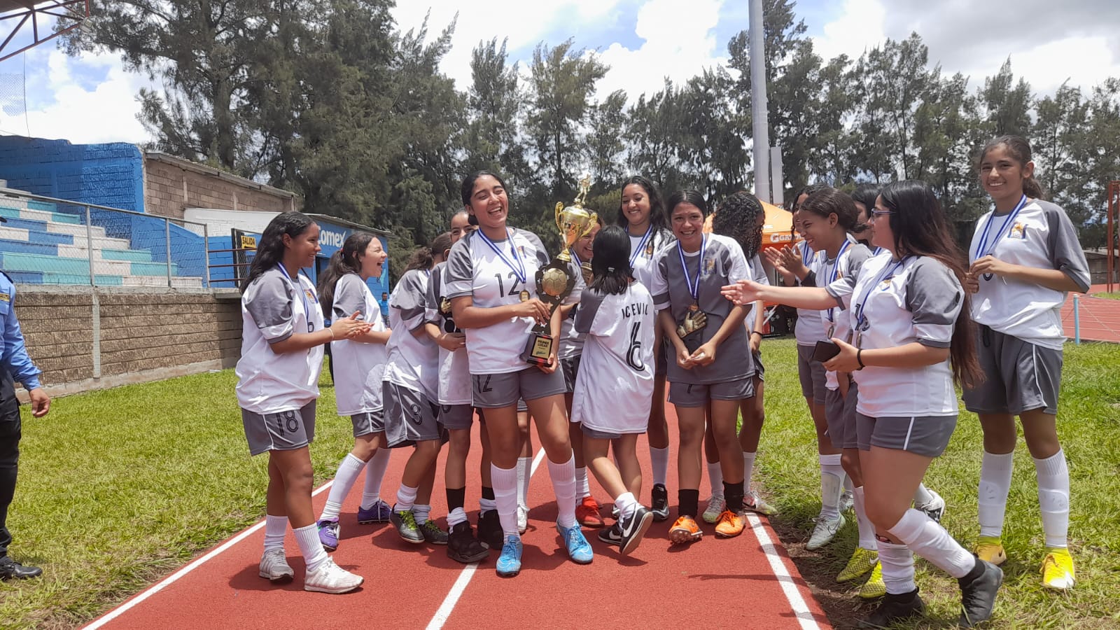 Instituto Vicente Cáceres ganador del primer Campeonato Intercolegial organizado por la Policía Escolar