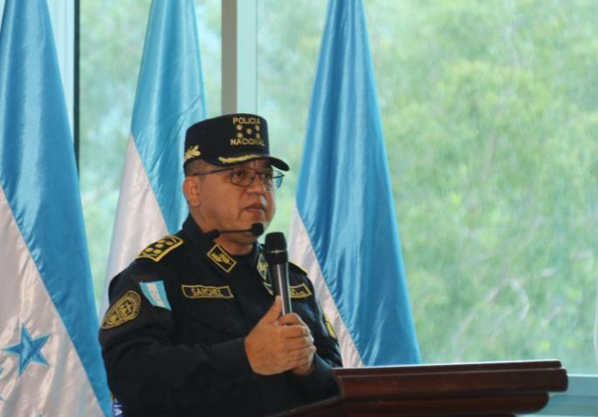 Gustavo Sánchez dice desconocer denuncias sobre amenazas a muerte contra Gabriela Castellanos