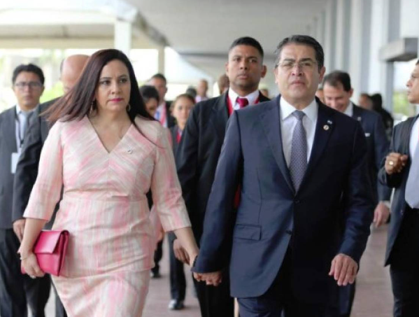 ANA GARCIA: “Hay unas personas en Honduras que sino mencionan a Juan Orlando, no valen nada”