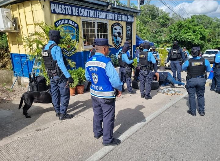 «Firulay» encuentra coca en llantas de repuesto