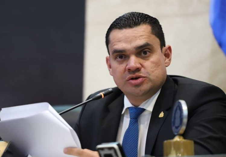 Tomás Zambrano: “Libre pretende elegir al nuevo fiscal general y adjunto con mayoría simple” Tomás Zambrano: “Libre pretende elegir al nuevo fiscal general y adjunto con mayoría simple”