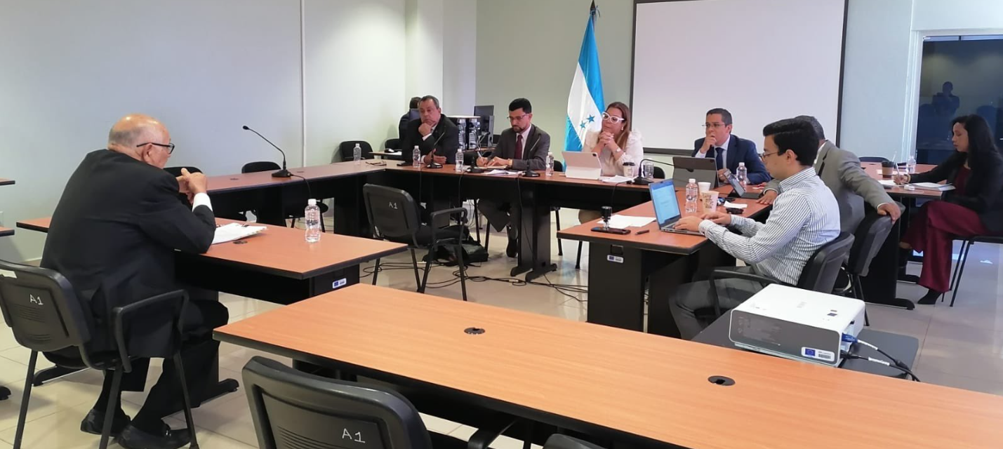 JUNTA PROPONENTE: El jueves se podría conocer a aspirantes excluidos de la elección a Fiscal