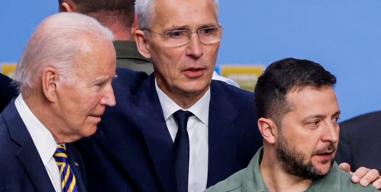 “Nos reunimos como iguales”, le dice la OTAN a Zelenskyy