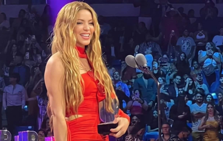 Shakira triunfa en Premios Juventud con ocho galardones