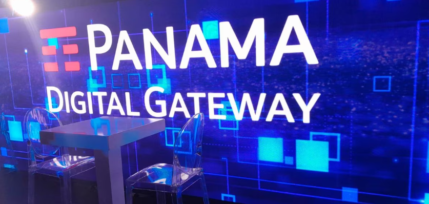 Panamá inaugura su primera zona franca de datos tecnológicos Panamá inaugura su primera zona franca de datos tecnológicos