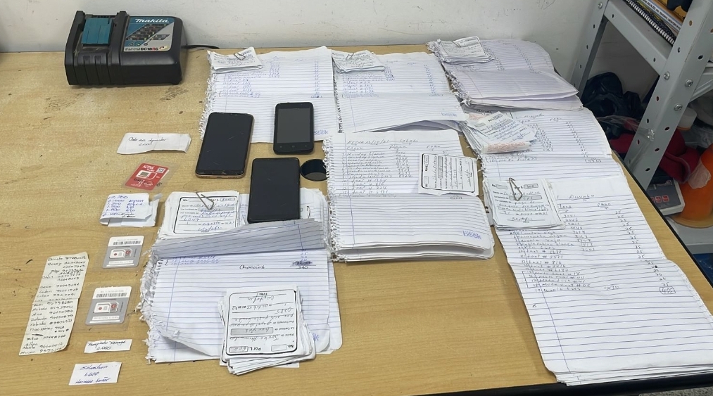 Detienen a sujeto en poder de libretas con apuntes de cobros de extorsión y pagos a cabecillas de estructuras criminales Detienen a sujeto en poder de libretas con apuntes de cobros de extorsión y pagos a cabecillas de estructuras criminales