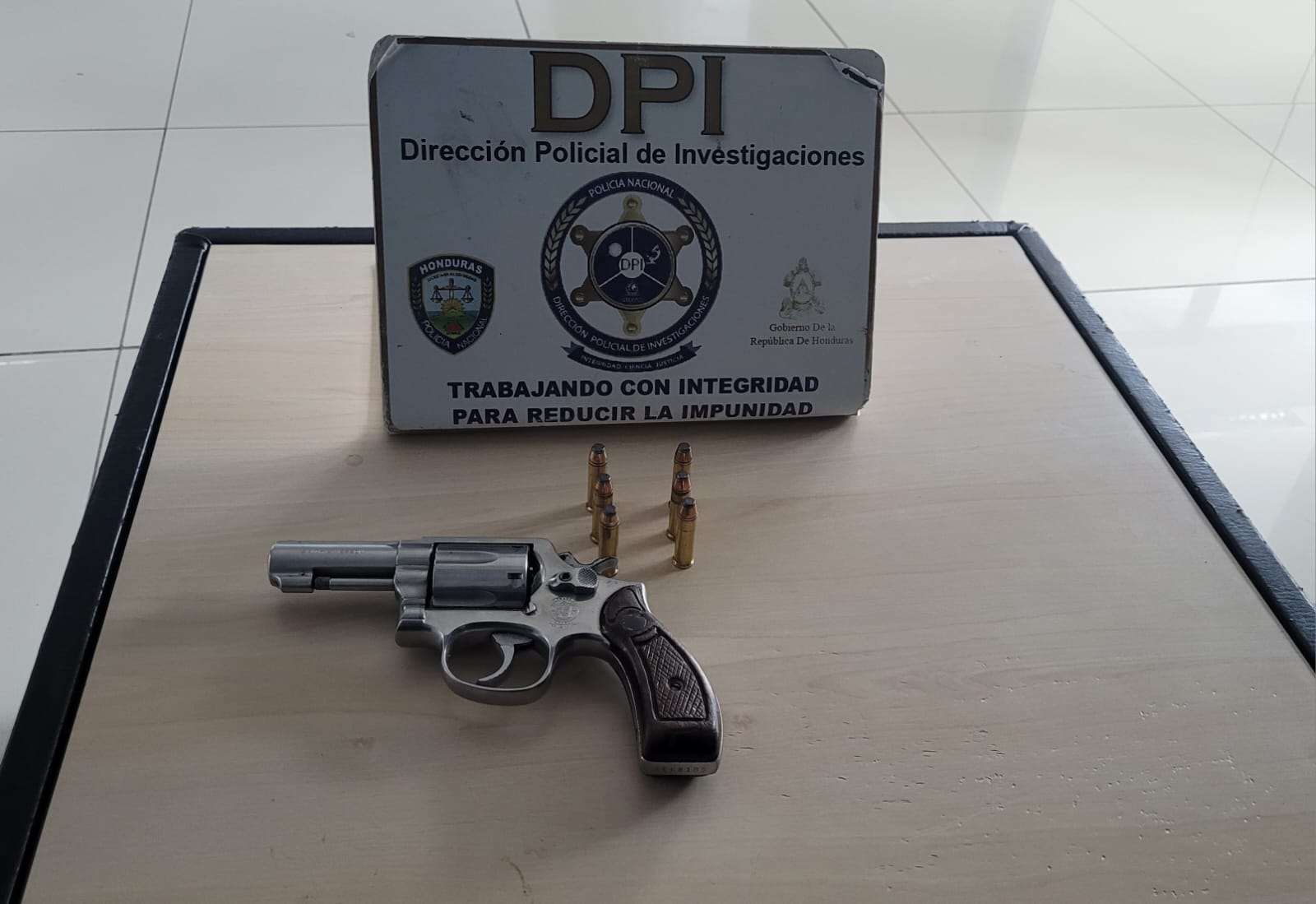 Mediante operativos móviles, detienen a tres sujetos por la portación ilegal de arma de fuego en Comayagua