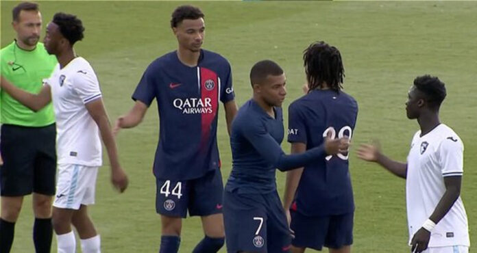 Mbappé salta del banquillo para marcar un gol en el primer partido de pretemporada del PSG