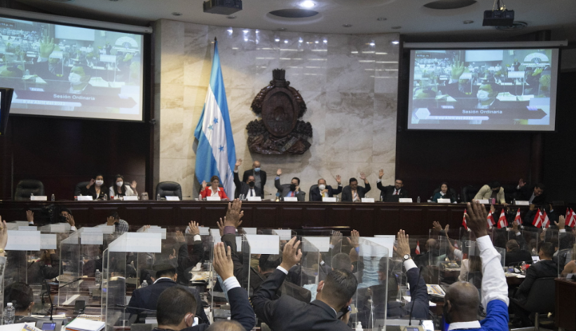 CN convoca a la Comisión Multipartidaria en la elección del Fiscal General para este martes a las 09:00am CN convoca a la Comisión Multipartidaria en la elección del Fiscal General para este martes a las 09:00am