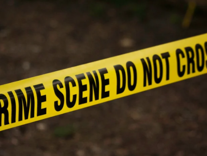 ¡La violencia no cesa! Frente a centro educativo asesinan a hombre en SPS