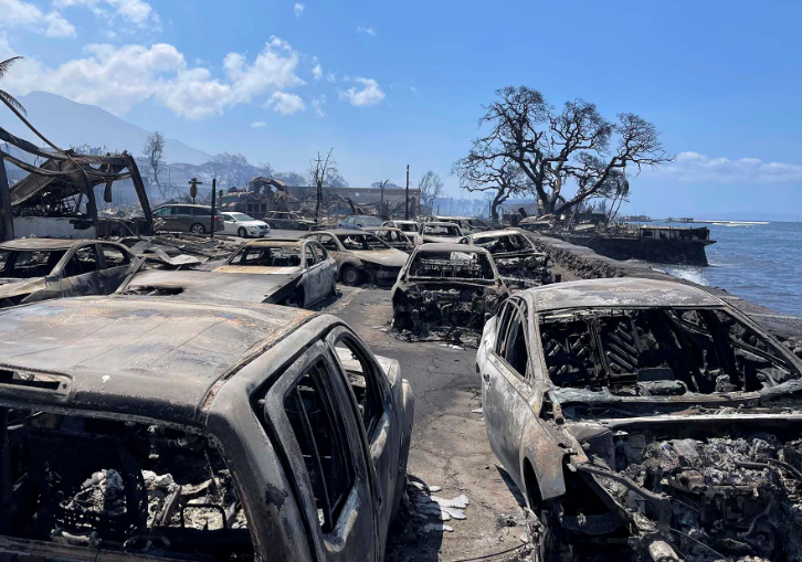 Biden viajará a Hawái para evaluar el daño de los incendios