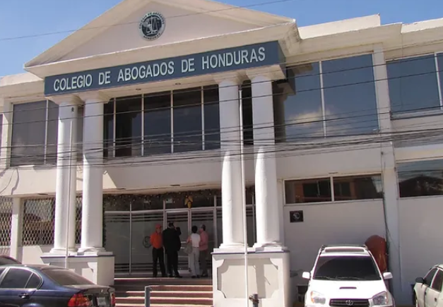 De un infarto muere exintegrante de la Junta Proponente