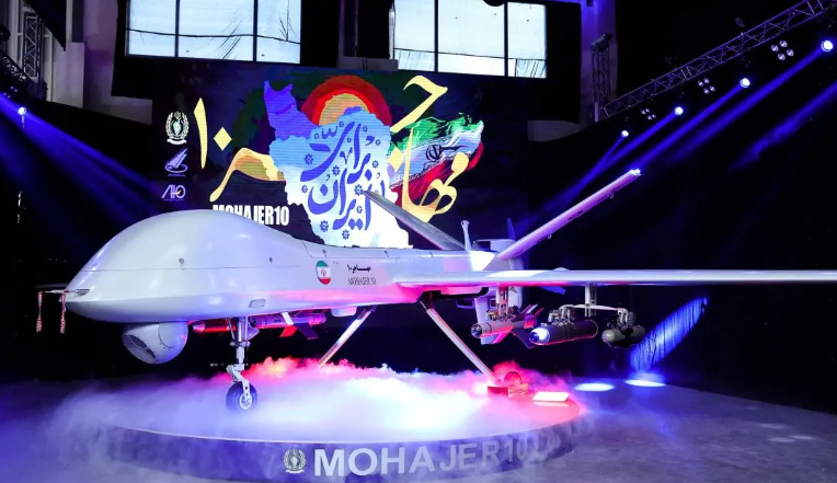 Irán presenta nuevo dron con un alcance de 2 000 km y capacidad de vuelo de 24 horas