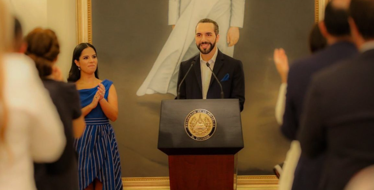 Bukele supera el 68 % de intención de voto para la reelección en El Salvador