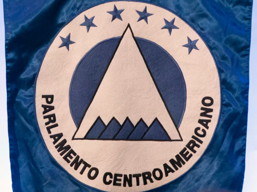 Parlamento Centroamericano expulsa a Taiwán como país observador e incorpora a China Parlamento Centroamericano expulsa a Taiwán como país observador e incorpora a China