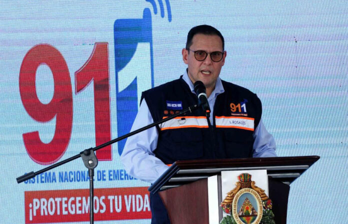En 18 meses los incapaces que nos gobiernan han destruido el 911, lamenta excanciller Lisandro Rosales