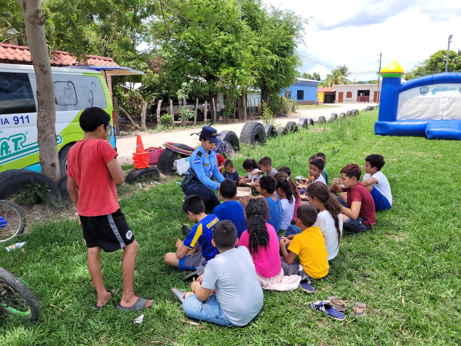 La Policía Nacional realiza recreovia en la ciudad de Comayagua La Policía Nacional realiza recreovia en la ciudad de Comayagua
