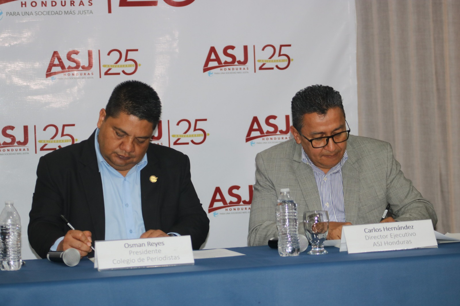 CPH y ASJ suscriben convenio de colaboración para fortalecer la libertad de expresión CPH y ASJ suscriben convenio de colaboración para fortalecer la libertad de expresión