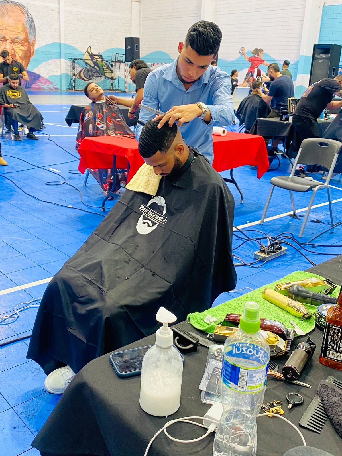 Joven de Campamento Olancho gana el primer lugar en concurso de barberos Joven de Campamento Olancho gana el primer lugar en concurso de barberos