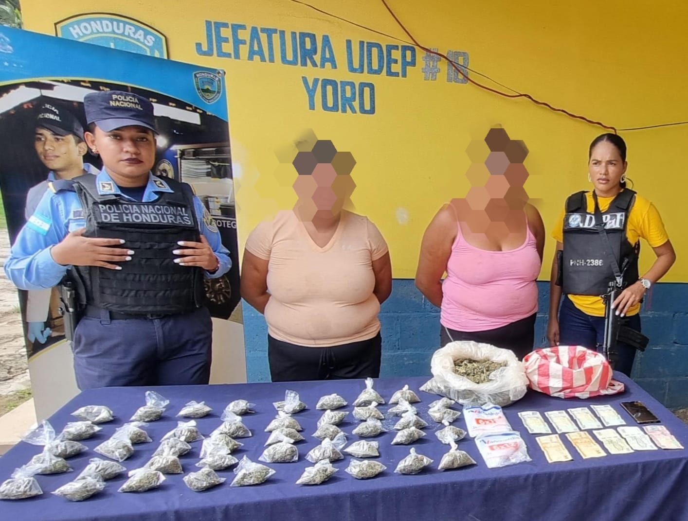 ¡De tal palo, tal astilla! Capturan a madre e hija por venta de drogas