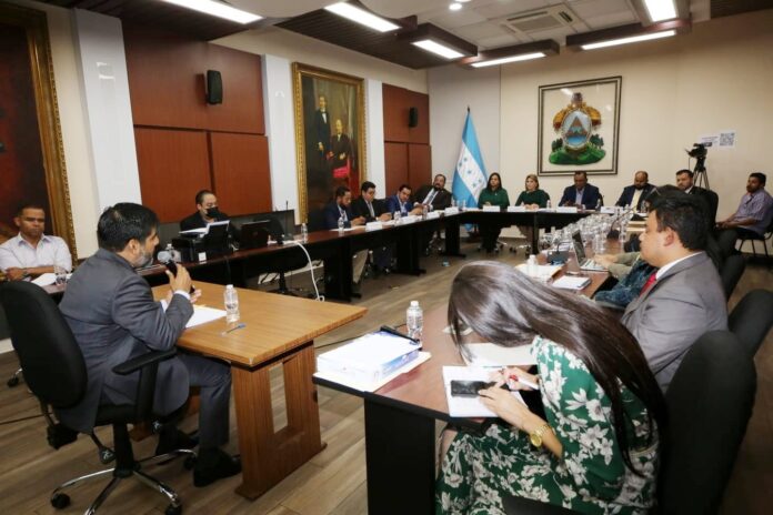 El Congreso Nacional inicia audiencias para elegir nuevas autoridades del MP