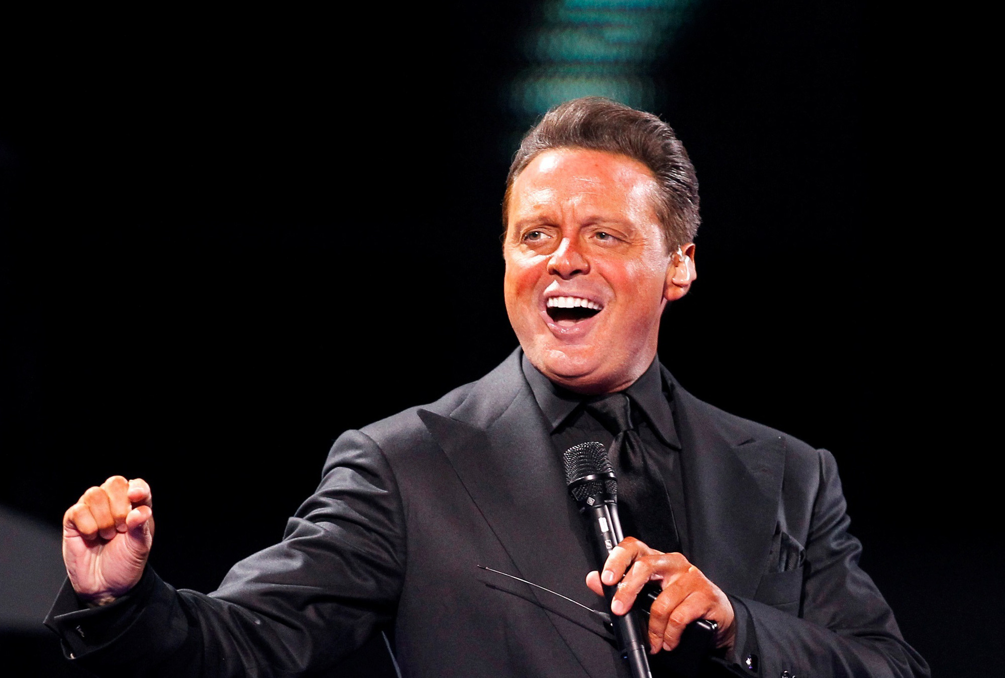 «Llega el sol a la capital» Luis Miguel anuncia su gira y confirman concierto en Tegucigalpa