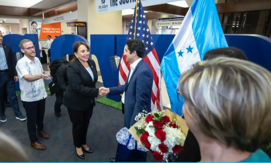 Presidenta Castro llega a McAllen, Texas Presidenta Castro llega a McAllen, Texas