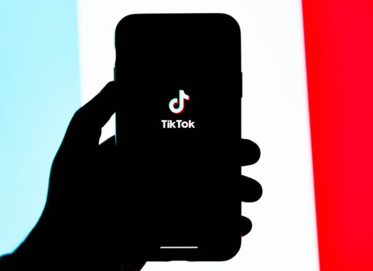 TikTok permitirá etiquetar contenido generado por inteligencia artificial