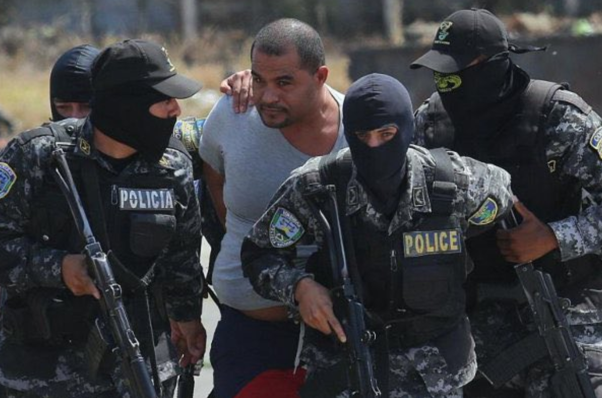 Después de cumplir una condena de 10 años en EEUU. el narcotraficante hondureño, Carlos Arnoldo Lobo, conocido como «El Negro» Lobo, está a punto de regresar a Honduras
