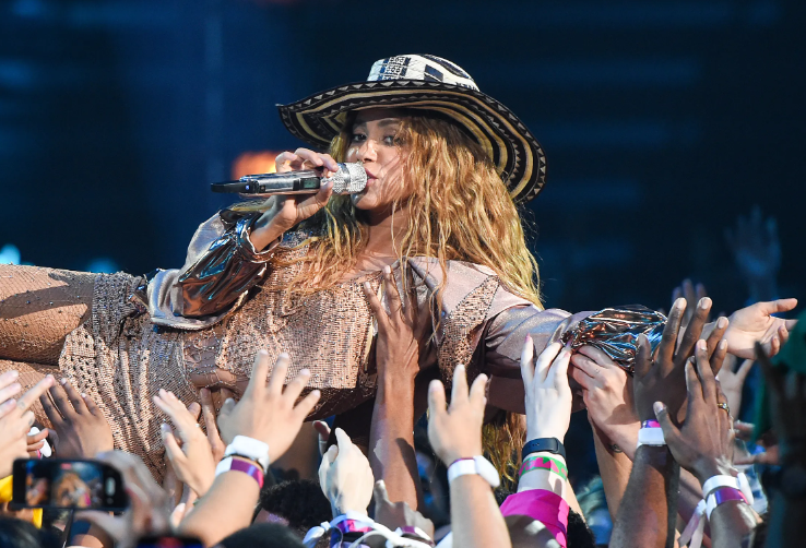 Shakira: así suena ‘El jefe’, su nuevo tema con banda mexicana Fuerza Regida