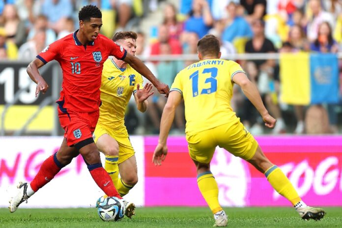 1-1. Inglaterra se acerca a la fase final