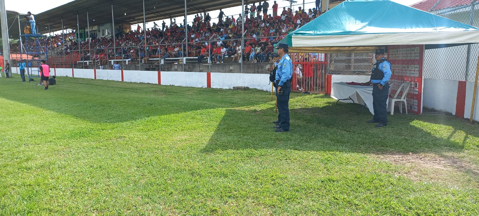Policía Nacional resguarda encuentro deportivo entre Real Sociedad y Marathon