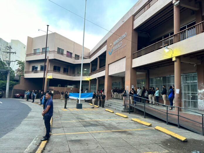 Inauguran el mes de la patria en el Ministerio Público