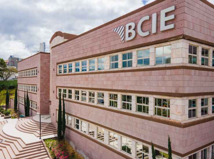 BCIE: Hugo Noé Pino queda queda fuera de terna de candidatos para presidente