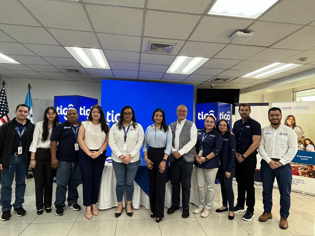 TIGO y USAID reafirman alianza por la educación en Honduras