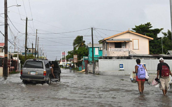 Calles inundadas dejan lluvias en el norte del país Calles inundadas dejan lluvias en el norte del país