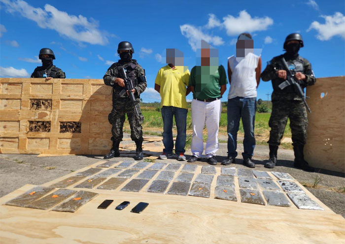 PMOP captura tres personas por pretender ingresar droga a Támara