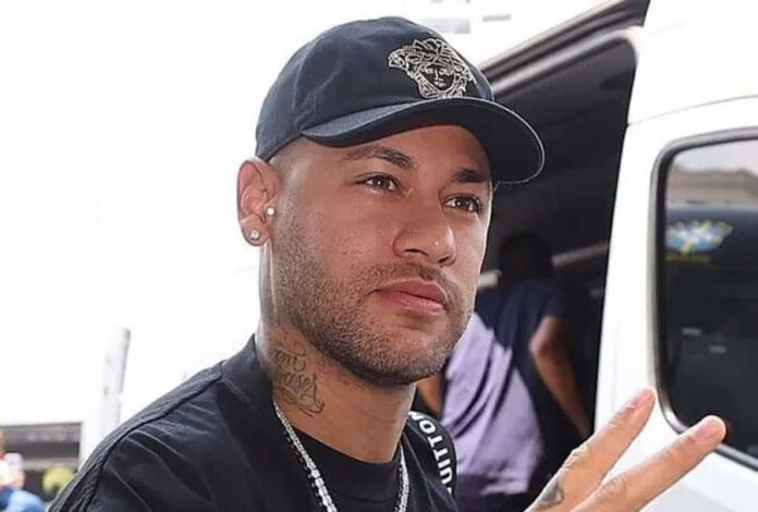 Neymar, denunciado en Francia por exempleada del hogar brasileña por no darla de alta